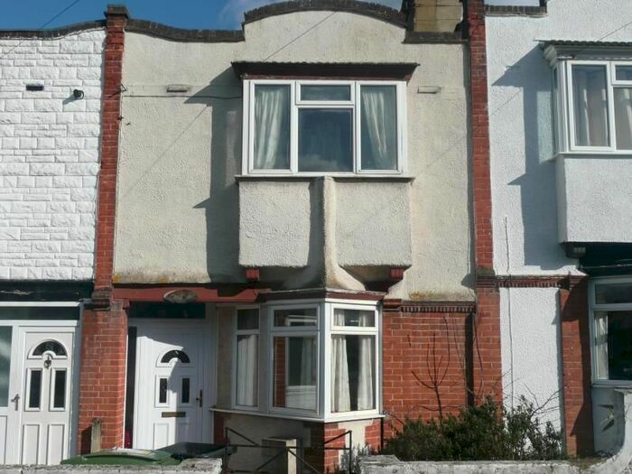 3 Bedroom Terraced House To Rent In St. Philips Avenue, Maidstone, Kent, ME15