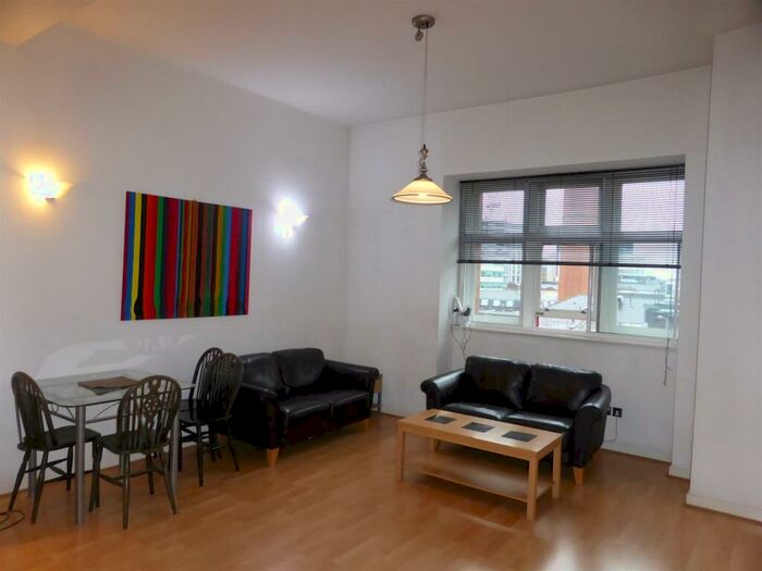 1 Bedroom Apartment To Rent In Lancaster, Princess Street, Manchester, M1