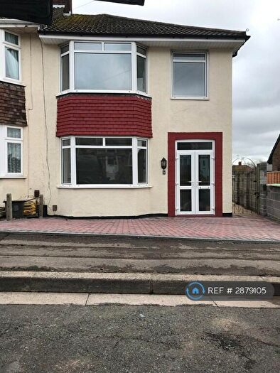 3 Bedroom End Of Terrace House To Rent In The Ride, Bristol, BS15