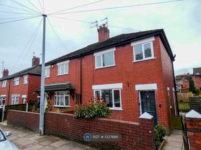 3 Bedroom Semi-Detached House To Rent In Clanway Street, Stoke-On-Trent, ST6