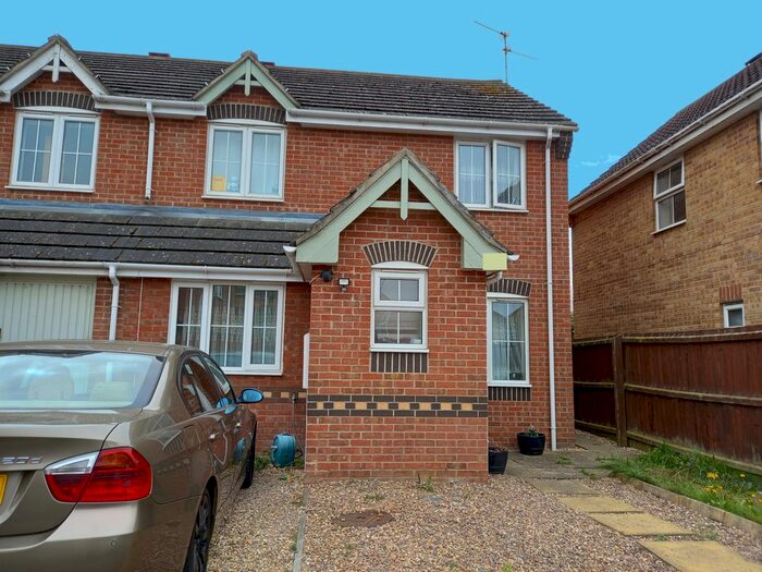 3 Bedroom Semi-Detached House To Rent In Limetree Close, Sleaford, NG34