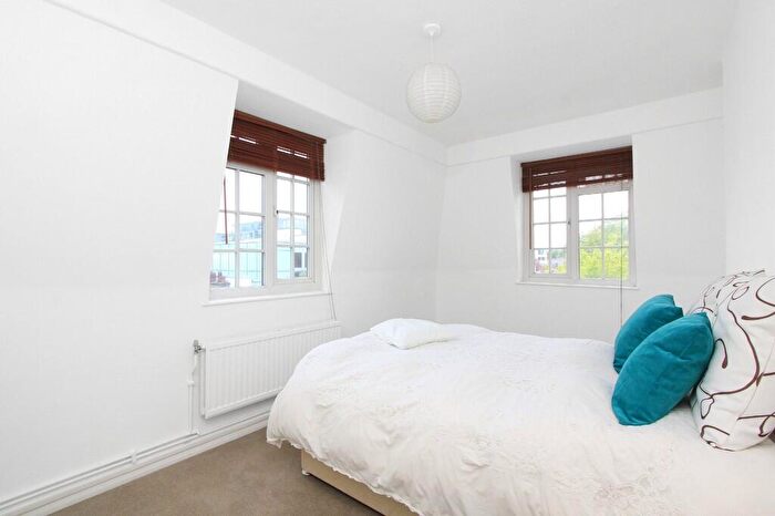 2 Bedroom Apartment To Rent In Cyrus House, Clerkenwell, EC1V