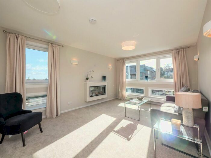 3 Bedroom Flat To Rent In Craigleith Avenue South, Ravelston, Edinburgh, EH4