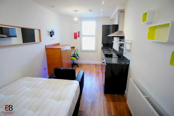 1 Bedroom Studio To Rent In G Osborne Terrace, Jesmond, Newcastle Upon Tyne, NE2