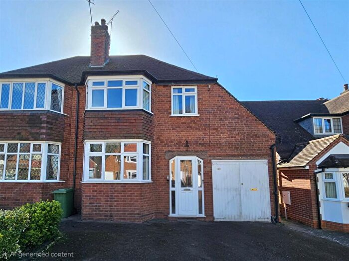 3 Bedroom Semi Detached House For Sale In Bradbury Road, Solihull, B92