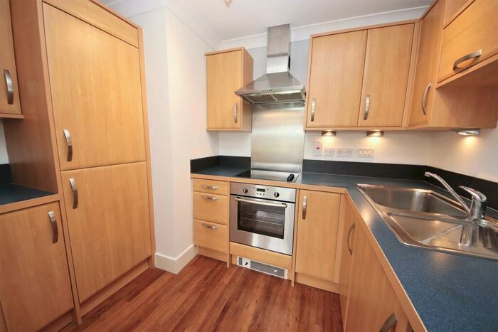 1 Bedroom Apartment For Sale In St. Matthews Gardens, Cambridge, CB1