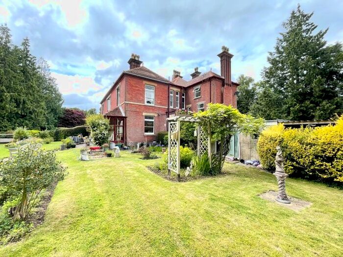 1 Bedroom Flat To Rent In Botley Road, Curdridge, Southampton, SO32