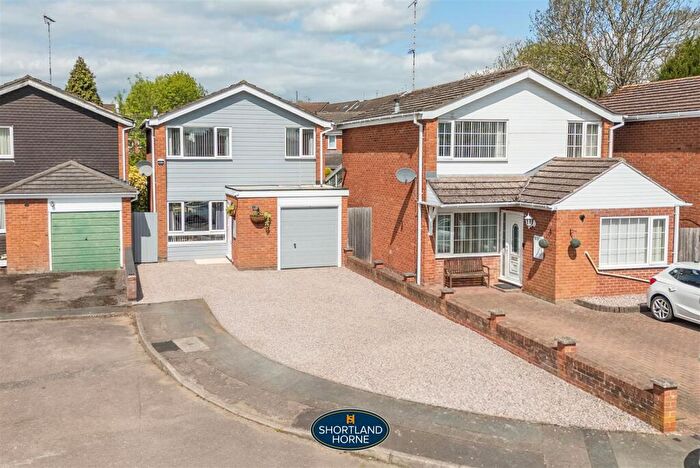 3 Bedroom Detached House For Sale In Castle Close, Cheylesmore, Coventry, CV3