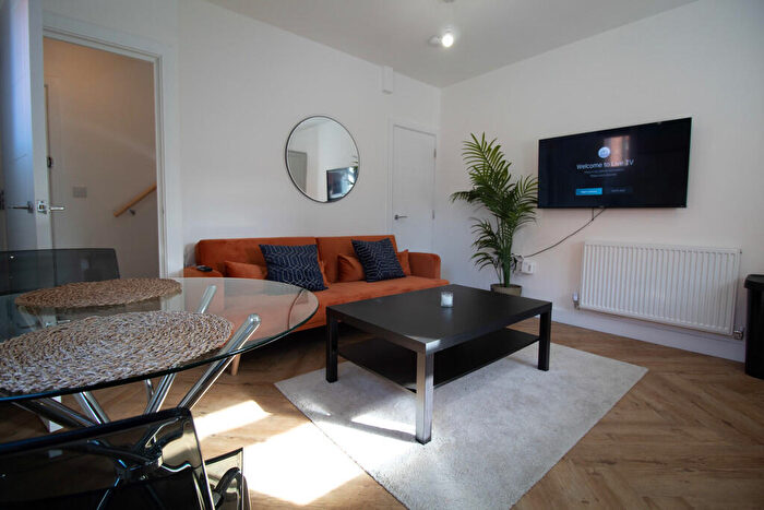 1 Bedroom Apartment To Rent In High Street, Long Eaton, NG10
