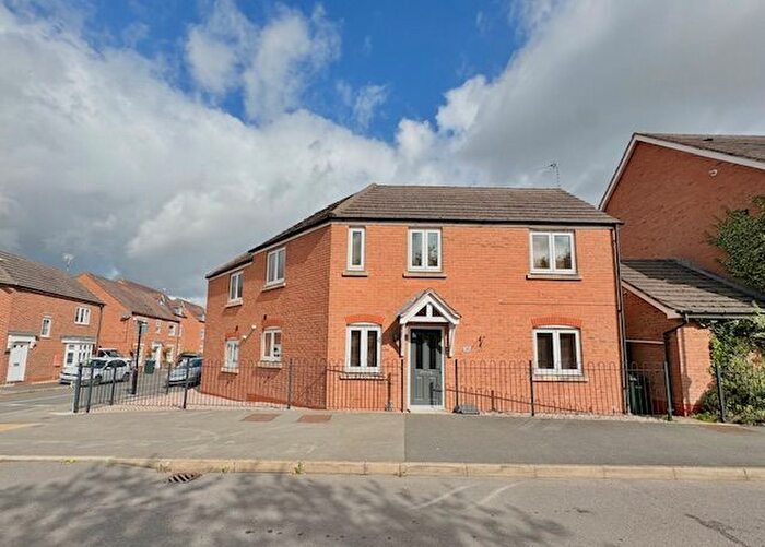 3 Bedroom Semi-Detached House To Rent In Jefferson Way, Coventry, CV4