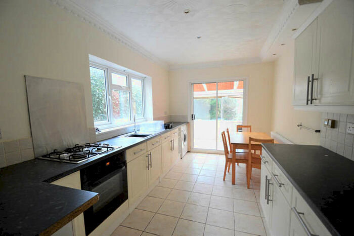 2 Bedroom Terraced House To Rent In Cardiff, CF24