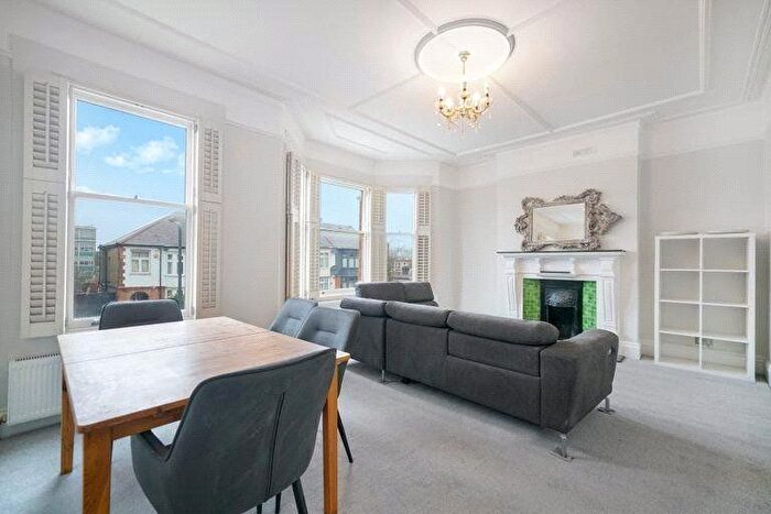 2 Bedroom Flat To Rent In Bramston Road, Kensal Green, London, NW10