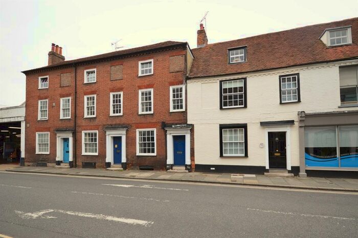 3 Bedroom Terraced House To Rent In St. Pancras, Chichester, PO19
