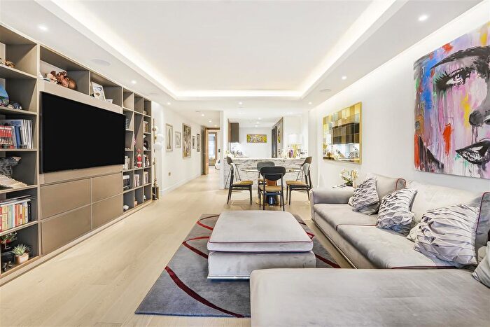 2 Bedroom Flat To Rent In Chelsea Creek Tower, Chelsea Creek, SW6