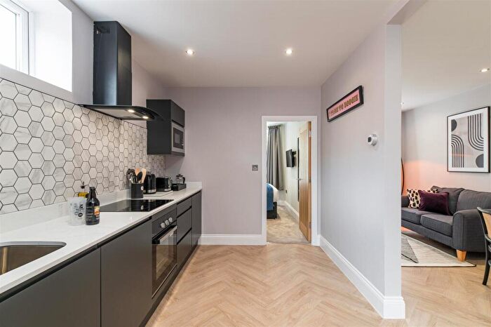 2 Bedroom Apartment To Rent In Chelmsford Lofts, Sandyford, Newcastle Upon Tyne, NE2