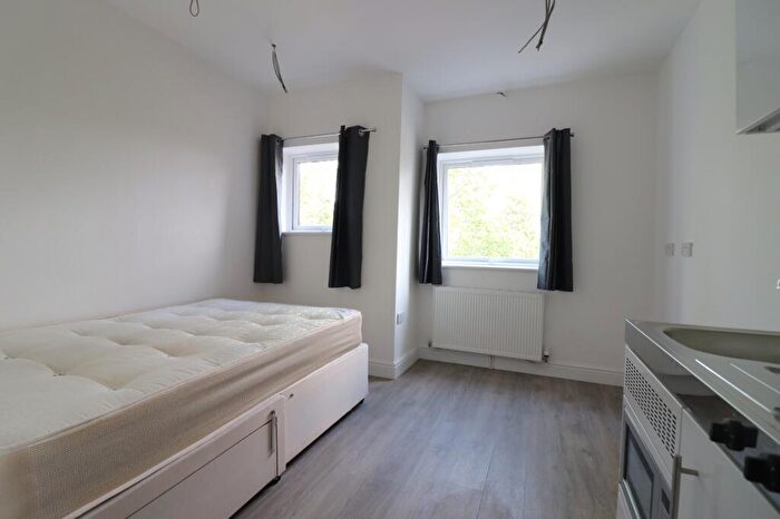 Studio To Rent In A London Road, Oxford, OX3