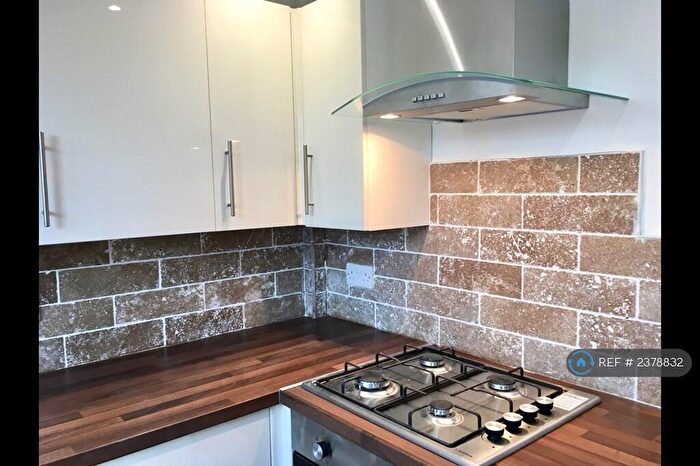 2 Bedroom Flat To Rent In Kendal Court, West Bridgford, Nottingham, NG2