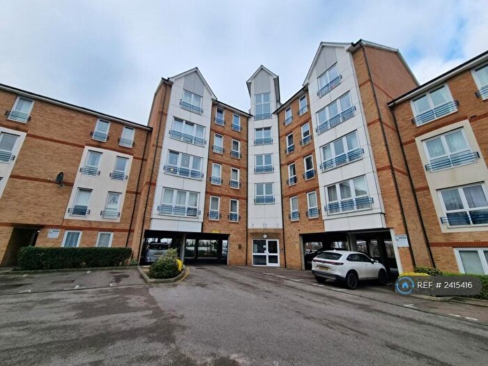 2 Bedroom Flat To Rent In Stuart Road, Gravesend, DA11