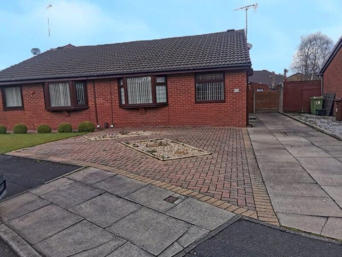 2 Bedroom Semi-Detached Bungalow To Rent In Harrow Mews, Shaw, Oldham, OL2