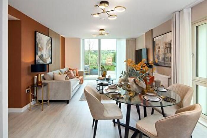 3 Bedroom Flat For Sale In Harrow, Middlesex, HA1