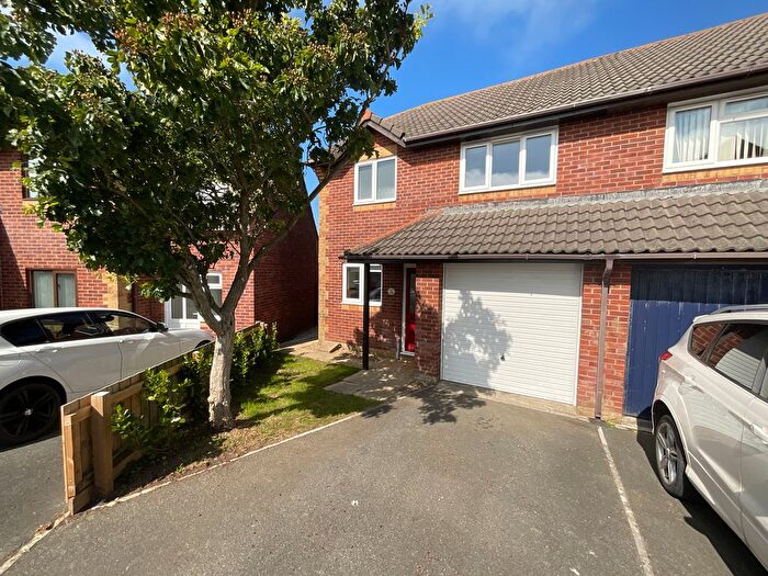 3 Bedroom Semi-Detached House To Rent In Elizabeth Road, Bude, EX23