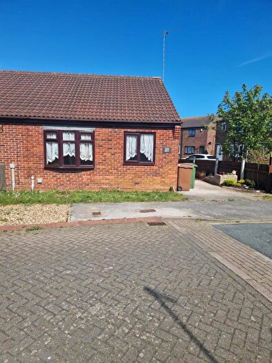 2 Bedroom Semi-Detached Bungalow To Rent In St Nicholas Park Withernsea East Yorkshire, HU19
