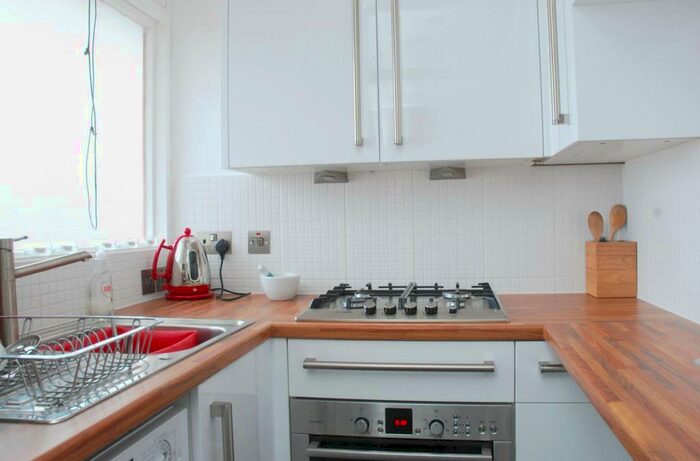 Studio To Rent In Golden Lane Estate, Barbican, London, EC1Y