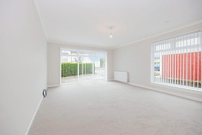 4 Bedroom Semi Detached House To Rent In T Strathalmond Green, Edinburgh, EH4