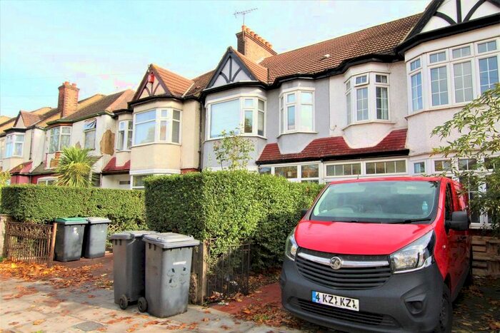 4 Bedroom Terraced House To Rent In Downhills Way, N17