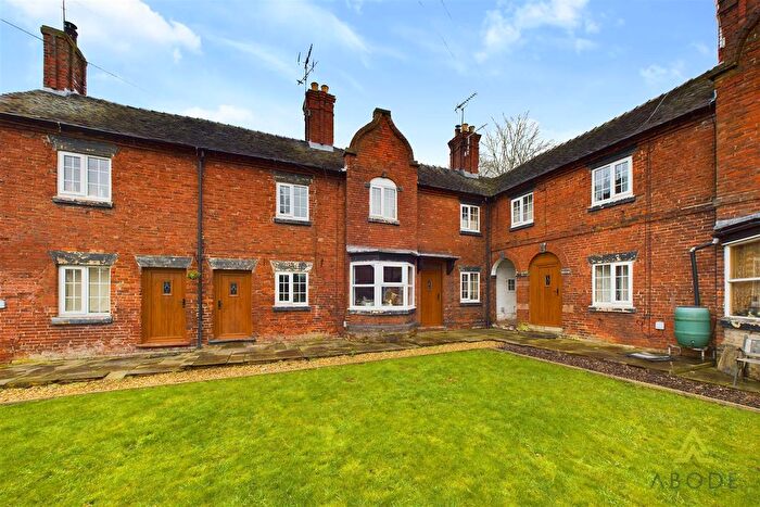 2 Bedroom Cottage To Rent In The Square, Fole, Uttoxeter, ST14