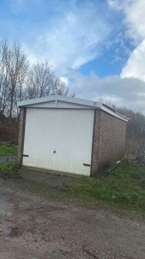 Garage / Parking To Rent In Kirkham Road, Preston, PR4