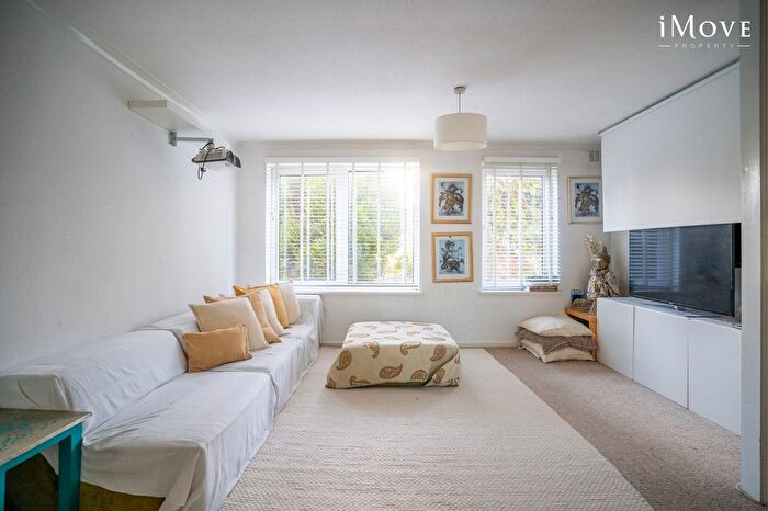 4 Bedroom Terraced House For Sale In Ellery Road, London, SE19