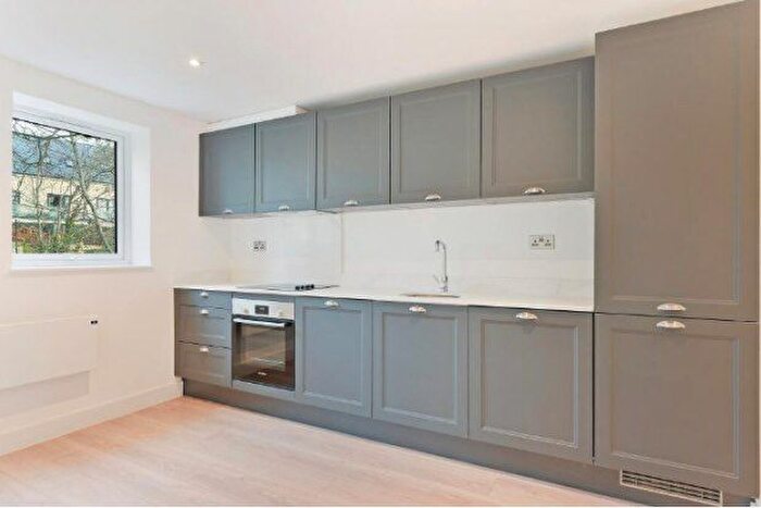 1 Bedroom Flat To Rent In Portland Road, Dorking, RH4