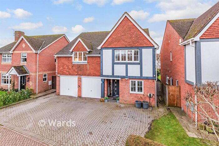 4 Bedroom Detached House For Sale In Ryecroft, Longfield Hill, Longfield, Kent, DA3