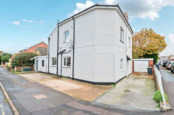 2 Bedroom Semi Detached House For Sale In West Street, Havant, Hampshire, PO9