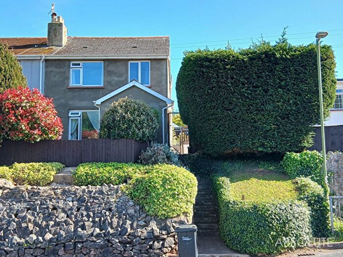 4 Bedroom End Terrace House For Sale In Hayes Road, Paignton, TQ4