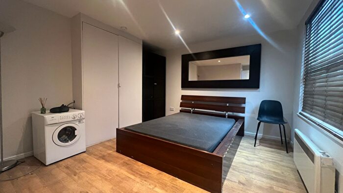 Studio To Rent In Offord Road, Barnsbury, Islington, N1