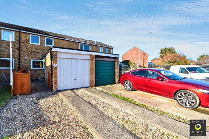 2 Bedroom Terraced House For Sale In Armscroft Gardens, Gloucester, GL2