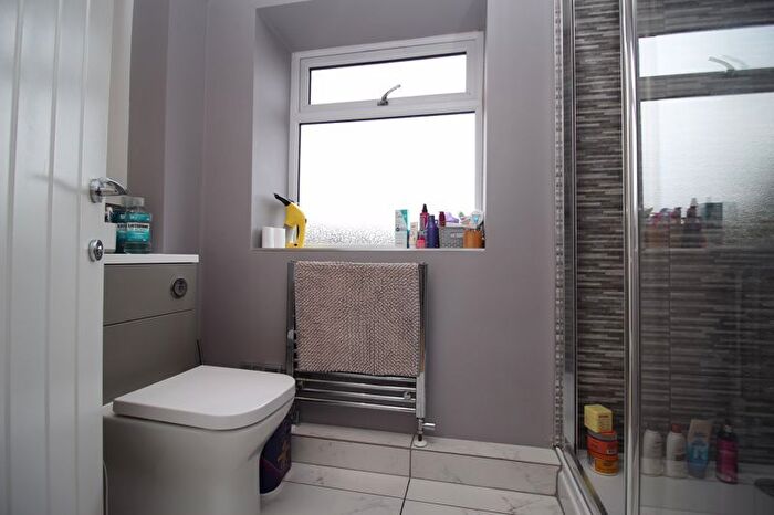 3 Bedroom Terraced House For Sale In Ellwood Close, Southampton, SO19