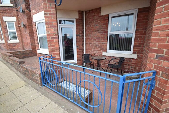 2 Bedroom Flat To Rent In Belgrave Mansions, South Marine Drive, Bridlington, East Yorkshire, YO15