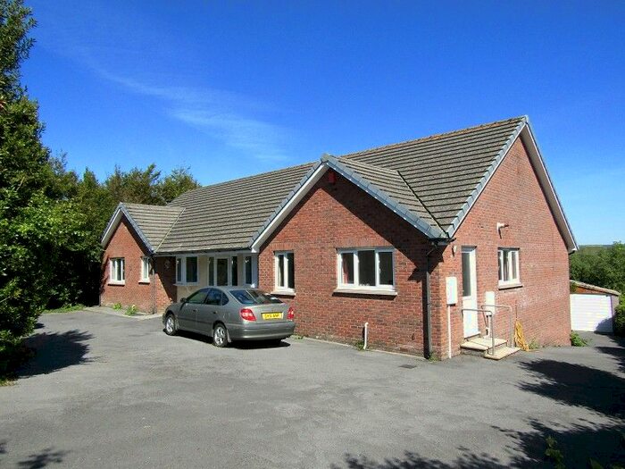 Houses for sale in Kidwelly, Carmarthenshire