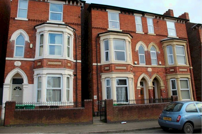 5 Bedroom Semi-Detached House To Rent In Noel Street, NG7