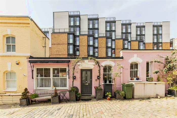 Semi-Detached House To Rent In Ennismore Gardens Mews, London, SW7