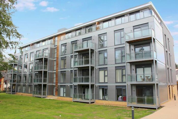 2 Bedroom Flat To Rent In Newsom Place, St Peters Road, St Albans, AL1