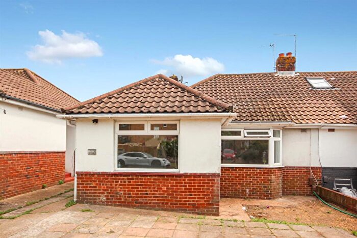 4 Bedroom Semi-Detached Bungalow To Rent In Valley Road, Portslade, Brighton, BN41