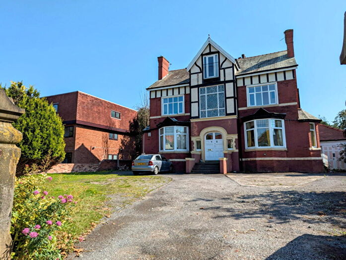 2 Bedroom Flat To Rent In Penthouse Apartment, Cambridge Road, Southport, Merseyside, PR9