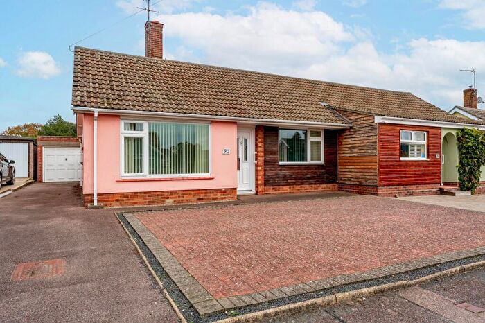 2 Bedroom Semi-Detached Bungalow For Sale In Bedingfield Crescent, Halesworth, IP19