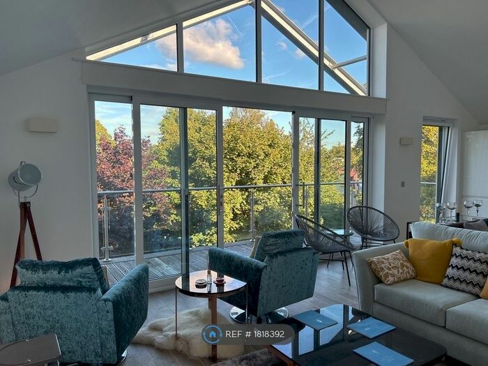 2 Bedroom Flat To Rent In The Fairfax, Didsbury, M20