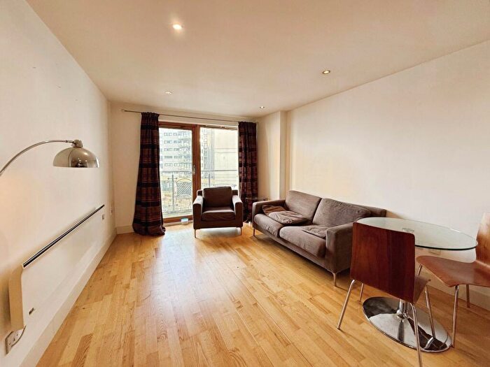 1 Bedroom Flat To Rent In Clarence House, The Boulevard, Leeds, West Yorkshire, LS10