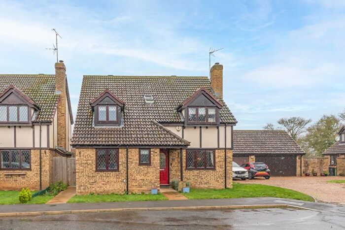 4 Bedroom Detached House For Sale In Woodside, Eaton Bray, LU6